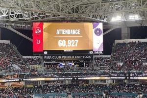 世俱杯首轮：揭幕战6万人看梅西 巴黎vs马竞8万人 最低一场仅3412图片