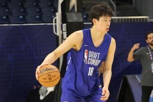 专家：目前预计杨瀚森次轮初中选 也不排除生日夜成首轮秀的可能